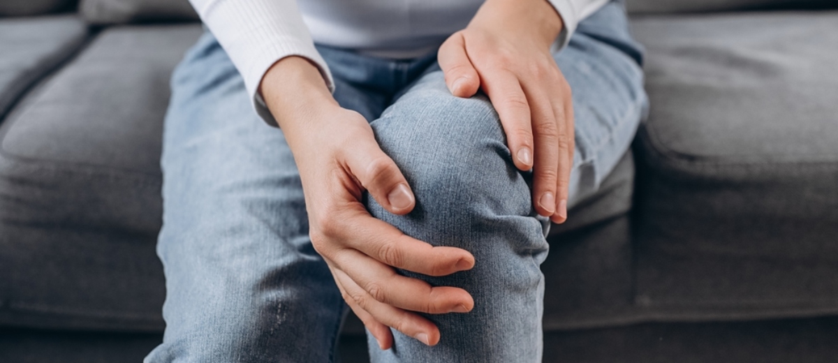 Trauma al ginocchio da caduta: cosa fare e quando preoccuparsi ...